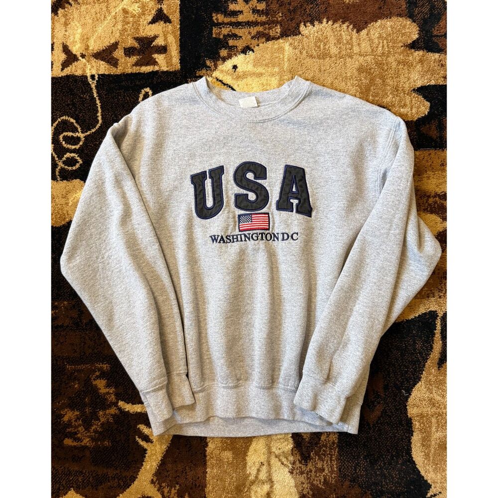 USA Washington DC Embroidered Gray Crewneck Sweatshirt Medium Americana
